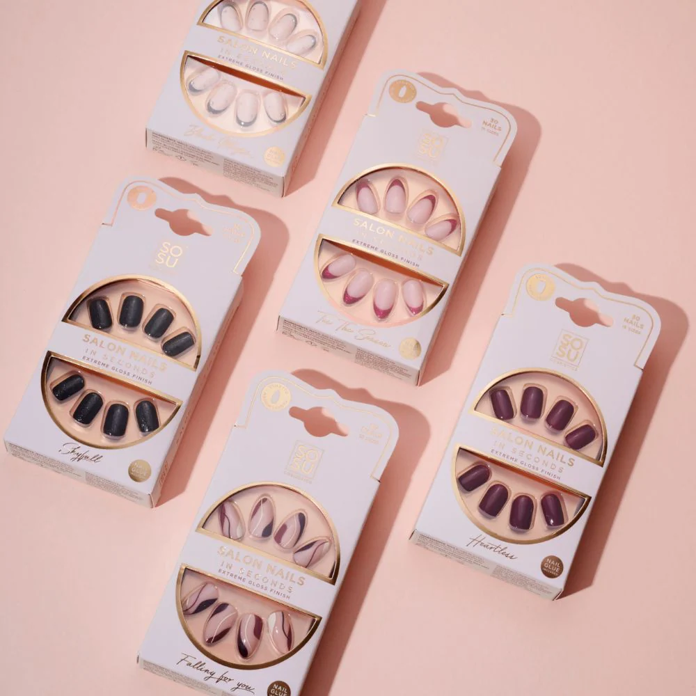 Falling For You | Faux Nails - Image 3